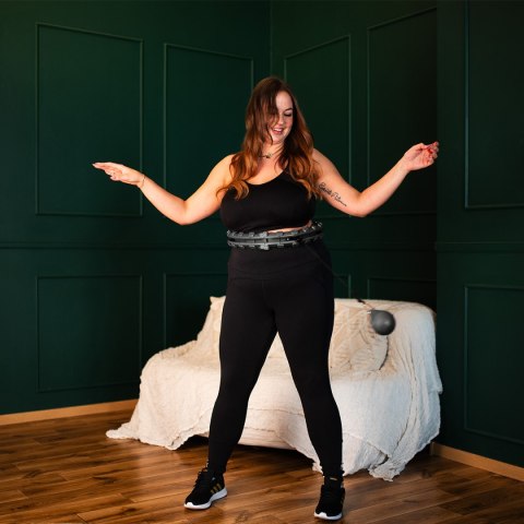 HHW12 PLUS SIZE HULA HOP BLACK Z WYPUSTKAMI I OBCIĄŻNIKIEM HMS HMS HHW12 PLUS SIZE HULA HOP BLACK Z WYPUSTKAMI I OBCIĄŻNIKIEM HMS HMS