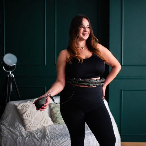 HHW12 PLUS SIZE HULA HOP BLACK Z WYPUSTKAMI I OBCIĄŻNIKIEM HMS HMS HHW12 PLUS SIZE HULA HOP BLACK Z WYPUSTKAMI I OBCIĄŻNIKIEM HMS HMS