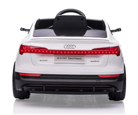 Milly Mally Pojazd na akumulator Audi E-Tron Sportback 4x4 White Milly Mally Pojazd na akumulator Audi E-Tron Sportback 4x4 White