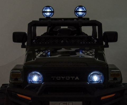 Milly Mally Pojazd na akumulator Toyota FJ Cruiser Army Milly Mally Pojazd na akumulator Toyota FJ Cruiser Army