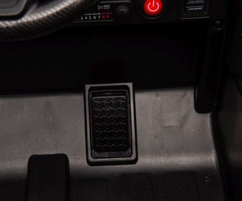 Milly Mally Pojazd na akumulator Toyota FJ Cruiser Black Milly Mally Pojazd na akumulator Toyota FJ Cruiser Black