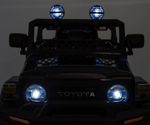 Milly Mally Pojazd na akumulator Toyota FJ Cruiser Black Milly Mally Pojazd na akumulator Toyota FJ Cruiser Black