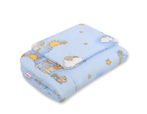 Komplet pościeli dla niemowląt z wypełnieniem 2-cz 75x100cm NEWBORN - misie w chmurkach niebieskie Komplet pościeli dla niemowląt z wypełnieniem 2-cz 75x100cm NEWBORN - misie w chmurkach niebieskie