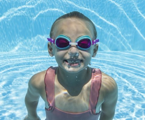 Bestway 21002 Aqua Burst Essential Okulary do pływania Fioletowe Bestway 21002 Aqua Burst Essential Okulary do pływania Fioletowe